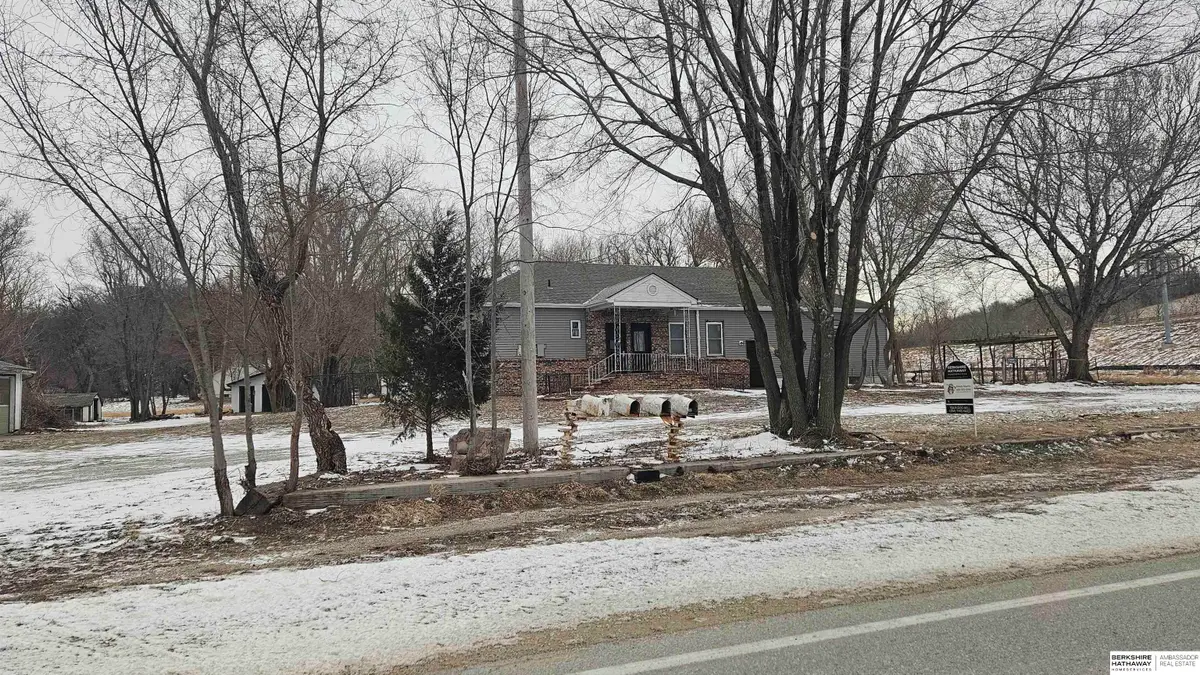 33311 Old Lincoln Hwy Highway, Missouri Valley, IA 51555 - #1