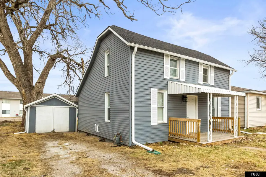 1634 Avenue A, Council Bluffs, IA 51501 - #2