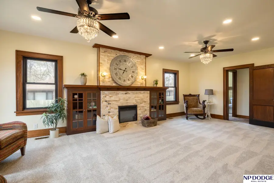 5128 Leighton Avenue, Lincoln, NE 68504 - #2