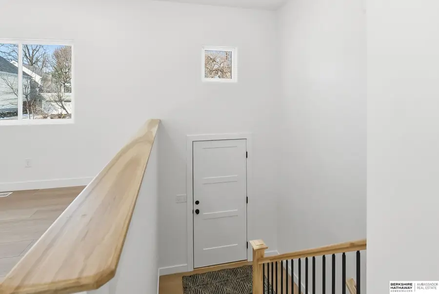 911 N 50th Avenue, Omaha, NE 68132 - #3