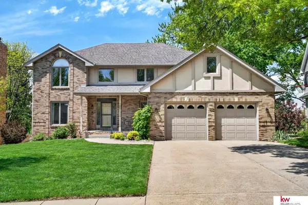 6232 S 100th Street, Omaha, NE 68127