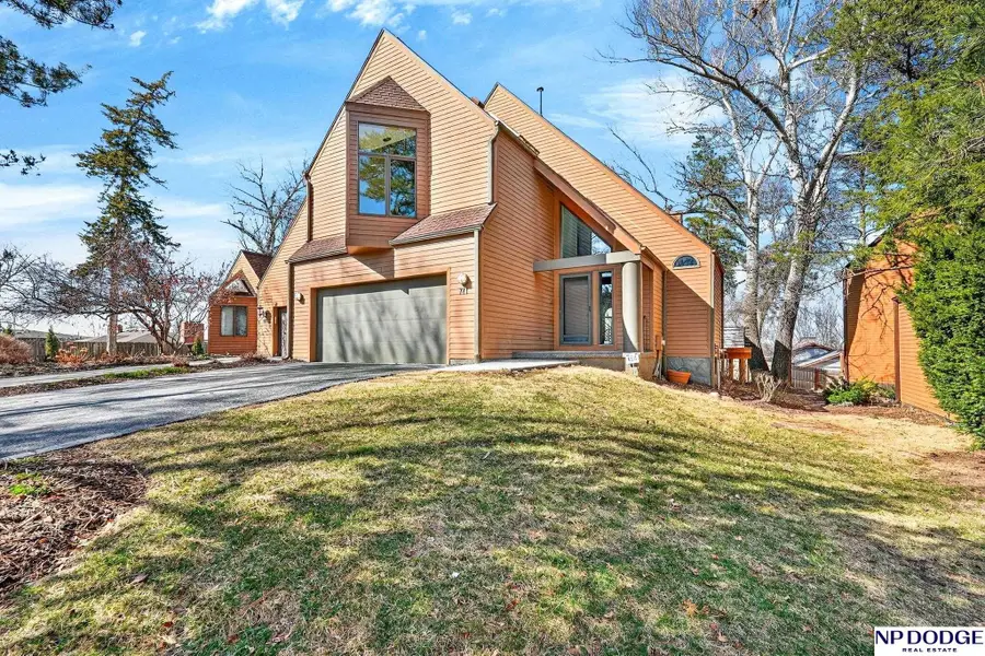 741 N 89th Plaza, Omaha, NE 68114 - #2