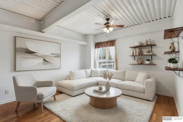 105 N 31st Avenue #408, Omaha, NE 68131