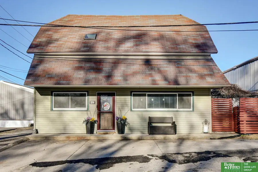 104 S Chicago Street, Weeping Water, NE 68463 - #2