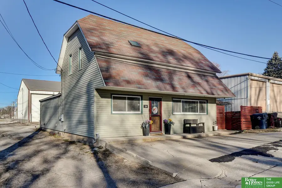 104 S Chicago Street, Weeping Water, NE 68463 - #3