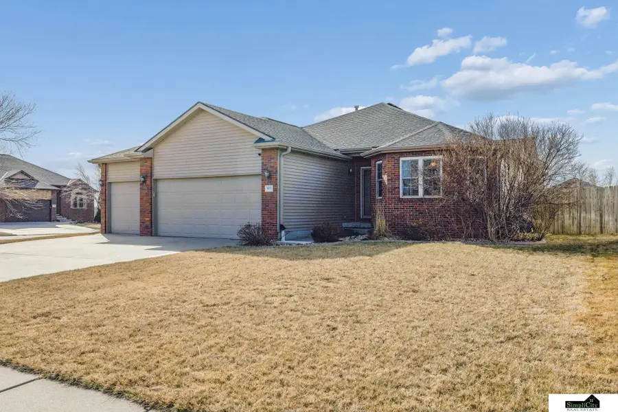 9635 Saint Clement Circle, Lincoln, NE 68526 - #2