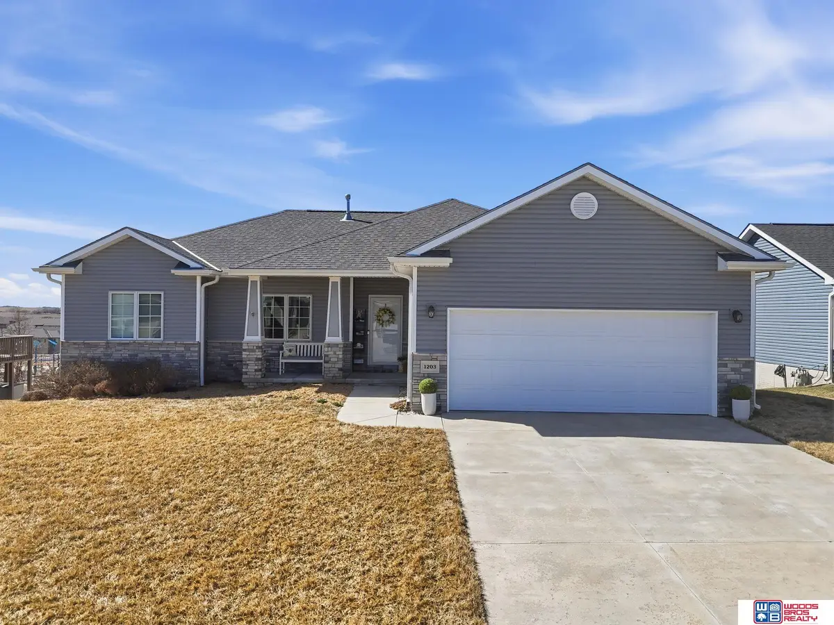 1203 Birchwood Drive, Hickman, NE 68372 - #1