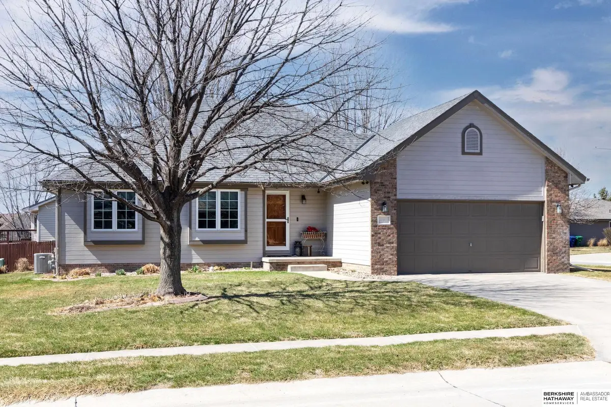 10910 S 210th Street, Gretna, NE 68028 - #1