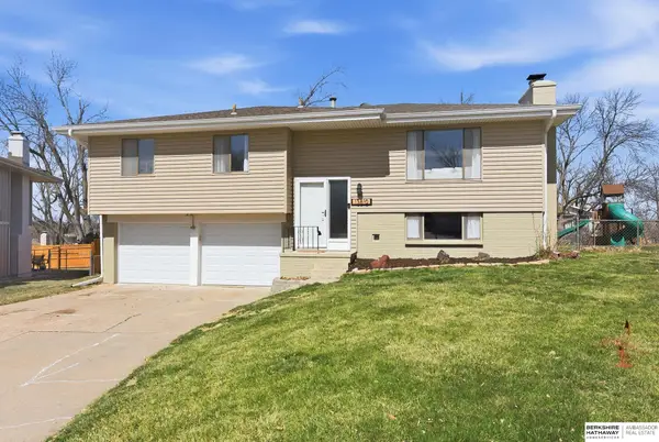 13810 X Circle, Omaha, NE 68137
