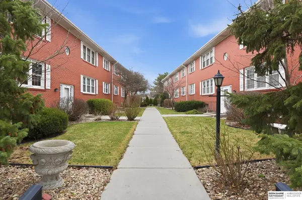 9103 Arbor Street #7, Omaha, NE 68124