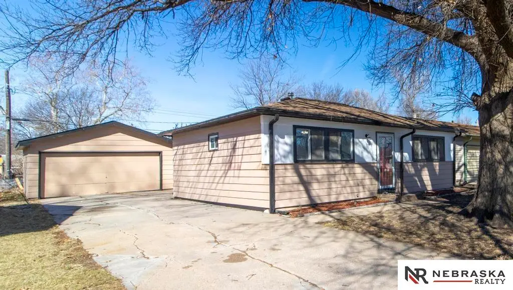 1331 N 54th Street, Lincoln, NE 68504 - #1