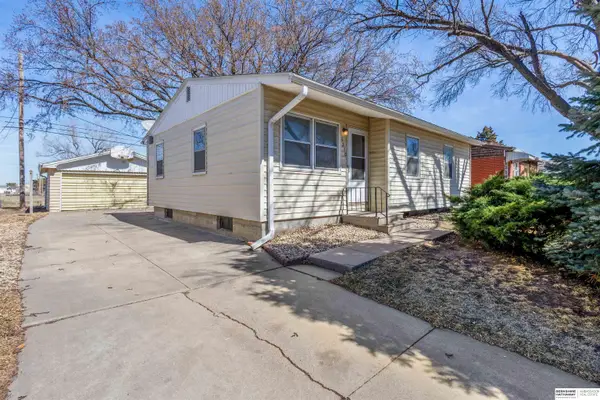 5230 Ervin Street, Lincoln, NE 68504