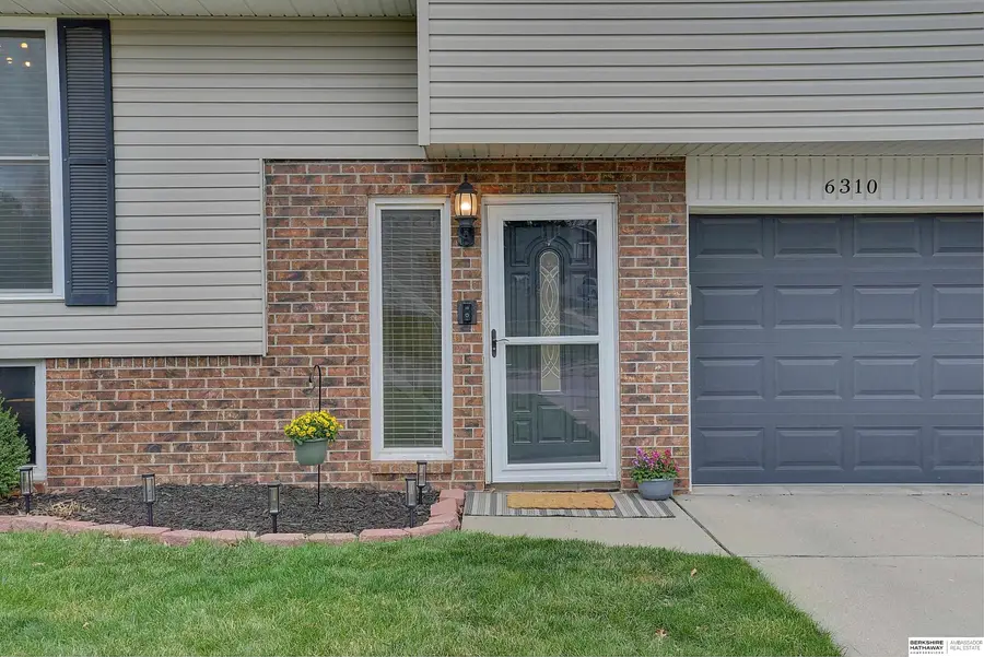 6310 N 108th Avenue Circle, Omaha, NE 68164 - #2