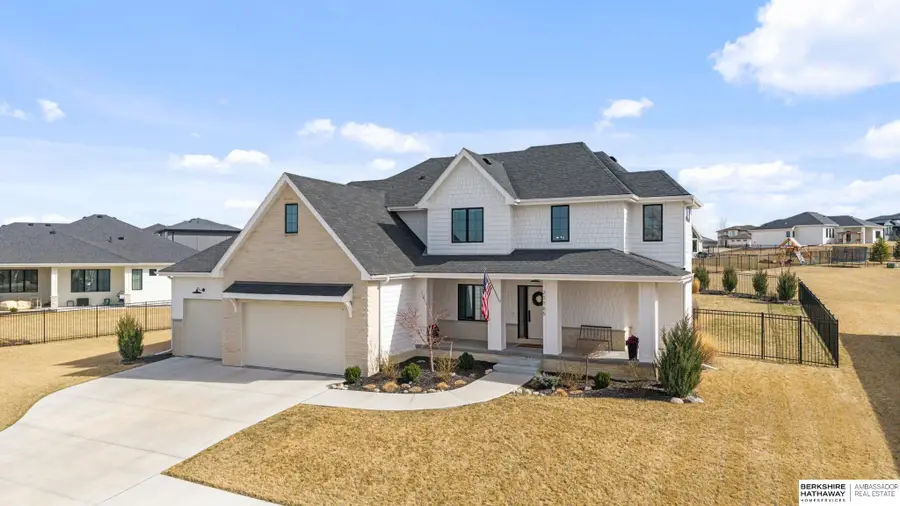 21165 C Street, Elkhorn, NE 68022 - #3