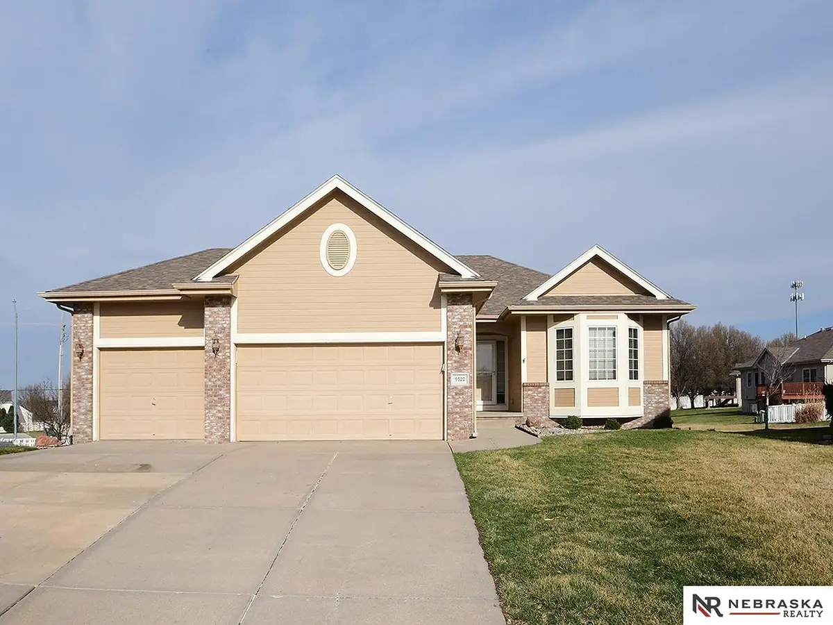 9522 Valley Road Circle, La Vista, NE 68128 - #1