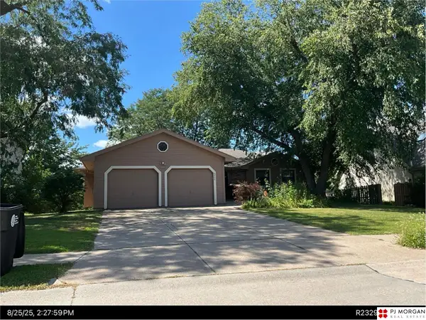 6424 S 95th Street, Omaha, NE 68127