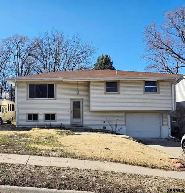 1612 Lincoln Avenue, Plattsmouth, NE 68048