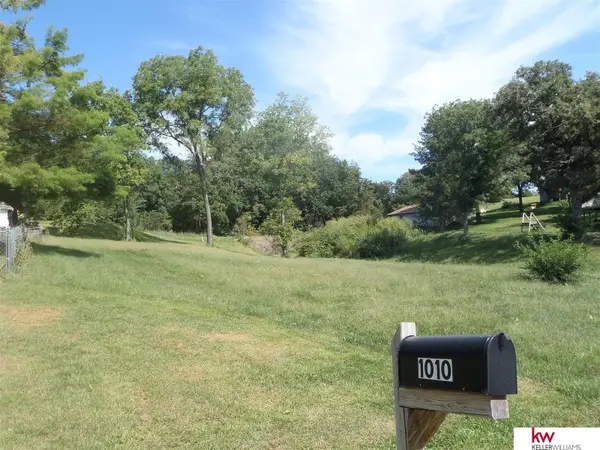 1010 Belgrade Court, Plattsmouth, NE 68048