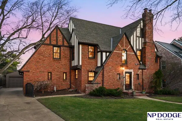 673 N 57 Street, Omaha, NE 68132