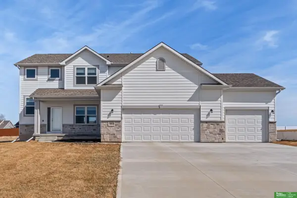 5003 Kestrel Parkway, Elkhorn, NE 68022