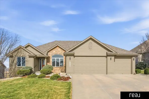 11796 Whitmore Street, Omaha, NE 68142