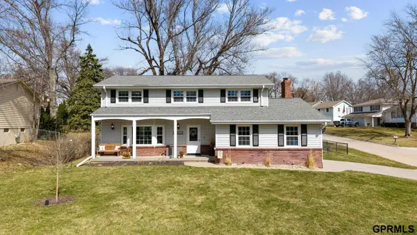 12402 Shamrock Road, Omaha, NE 68154