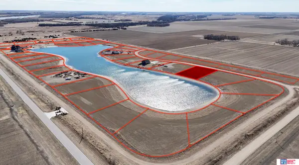 25 Bald Eagle Drive, Chapman, NE 68827