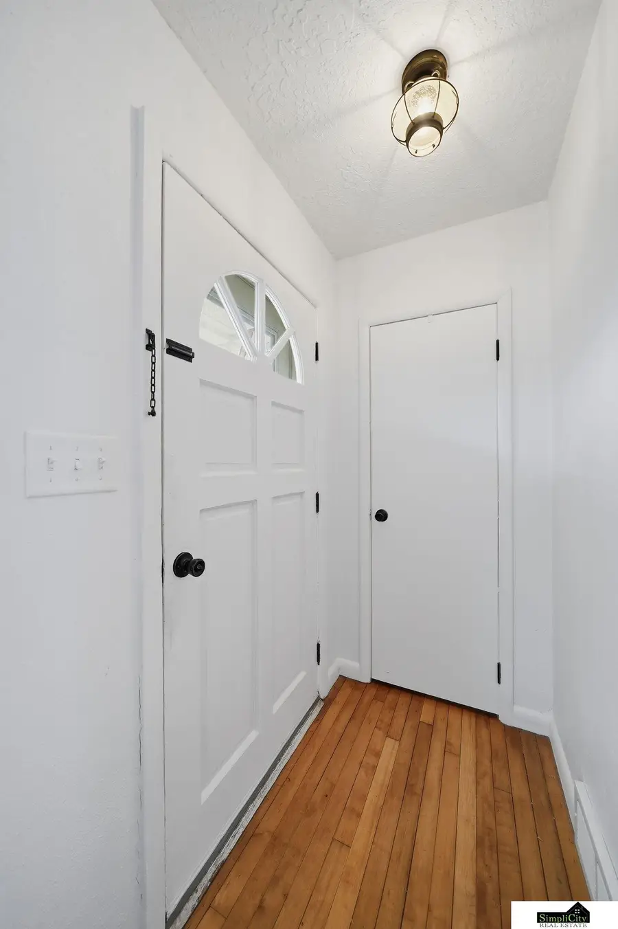 6332 Logan Avenue, Lincoln, NE 68507 - #2