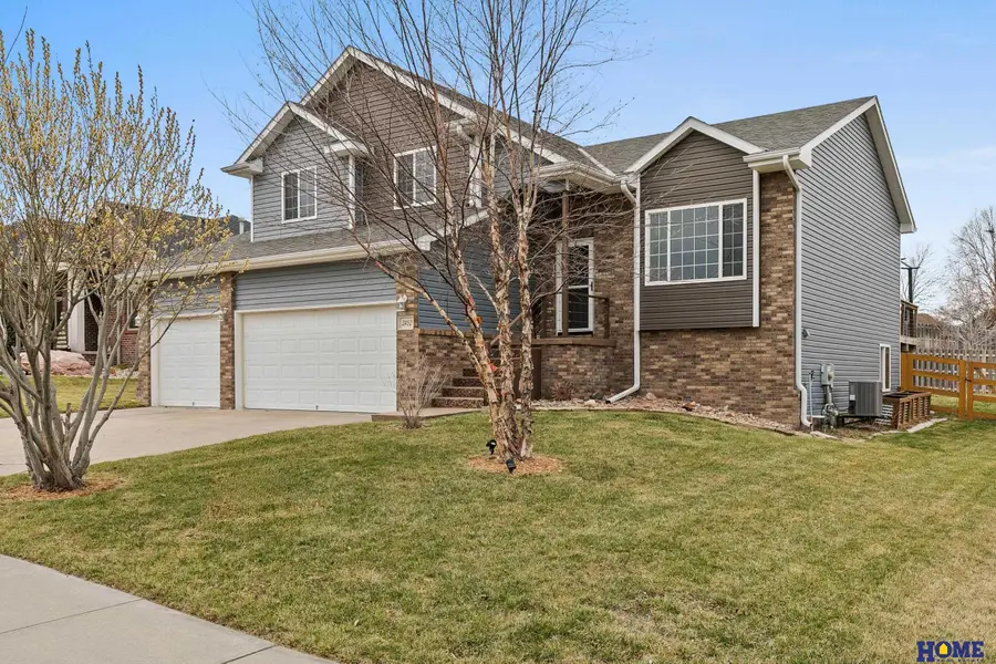 2452 Grainger Parkway, Lincoln, NE 68512 - #2