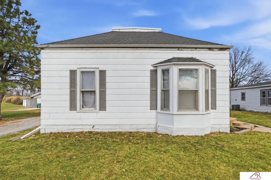 208 E York Street, De Witt, NE 68341 - #2