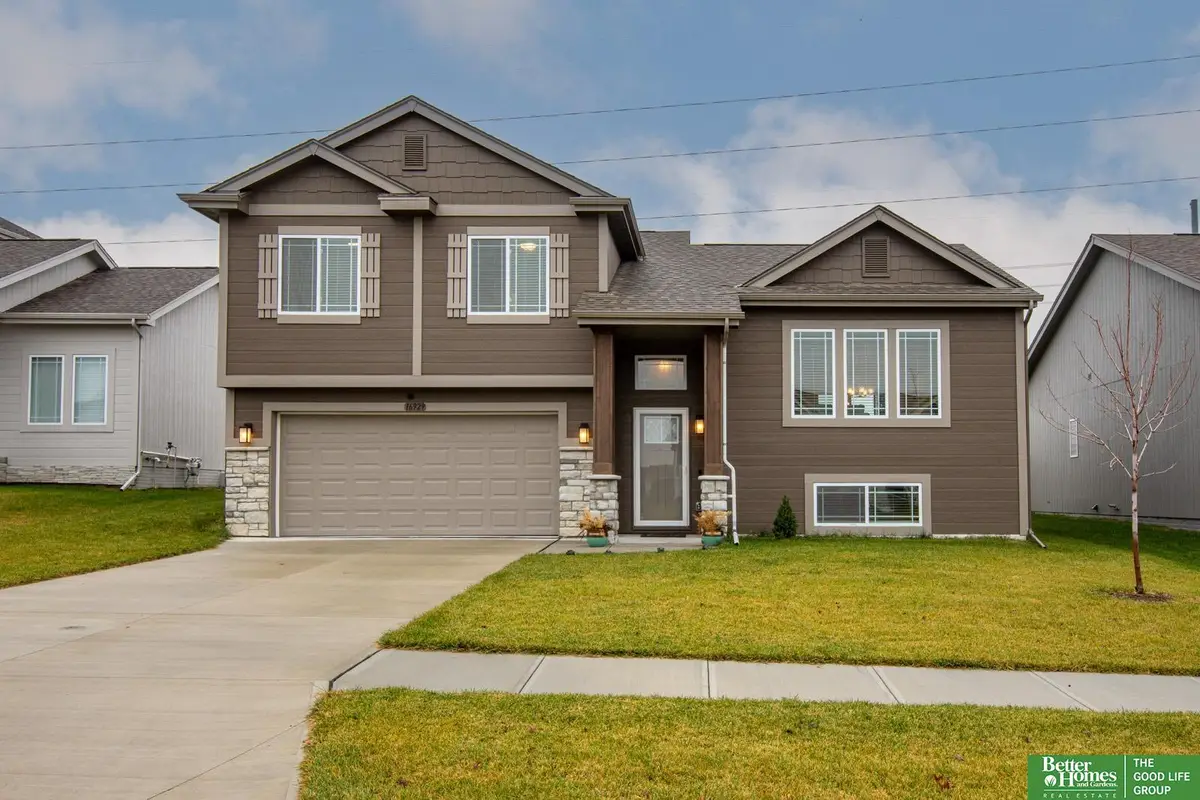 16929 Nebraska Avenue, Omaha, NE 68116 - #1