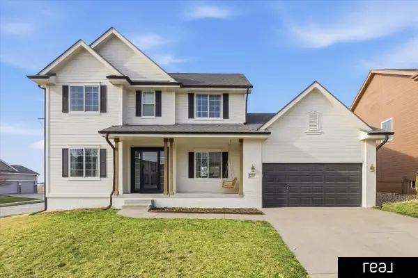 17024 Rampart Street, Omaha, NE 68136