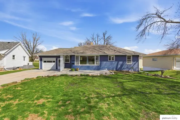 2052 Park Street, Blair, NE 68008-0000