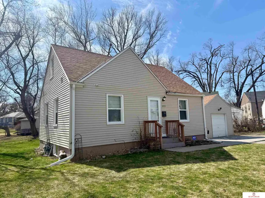 2753 Sharon Drive, Omaha, NE 68112 - #2