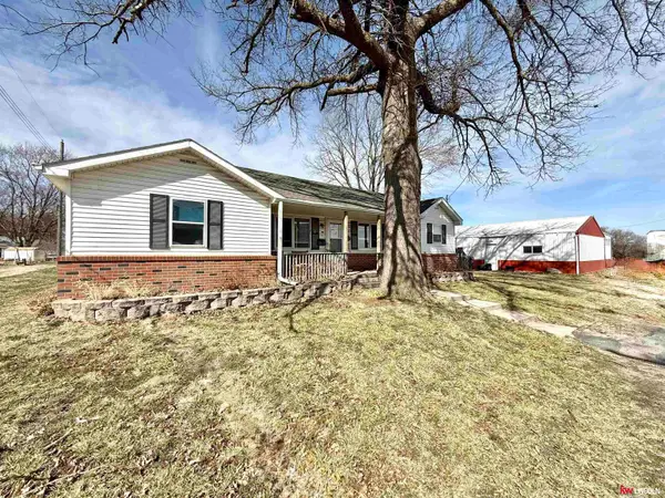 101 8th Street, Adams, NE 68301
