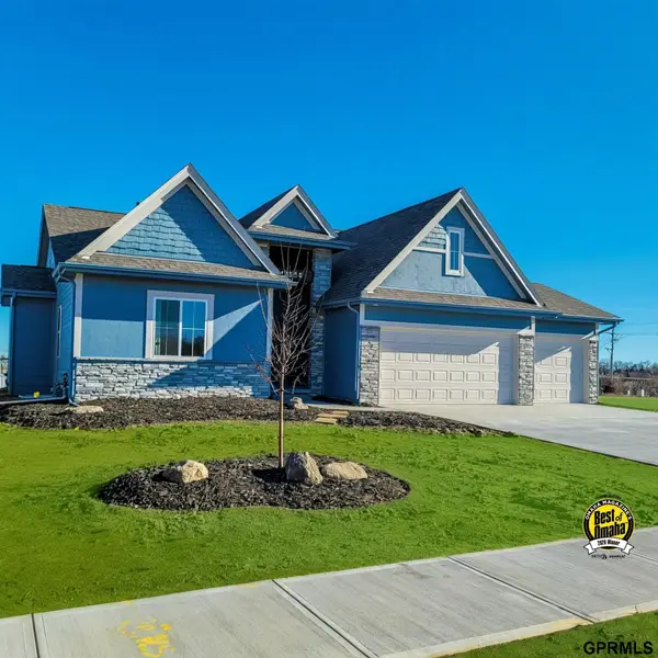 12555 Quail Drive, Bellevue, NE 68123