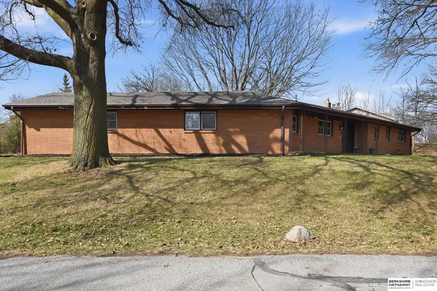 4535 Manchester Drive, Omaha, NE 68152 - #2