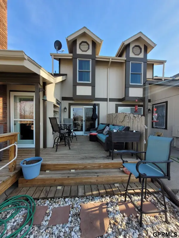 19911 Robinhood Lane #107, Plattsmouth, NE 68048