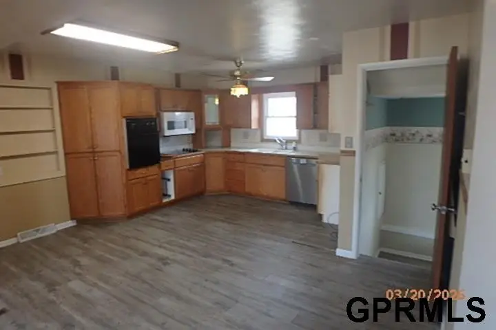 1740 N Mayfair Avenue, Fremont, NE 68025 - #2