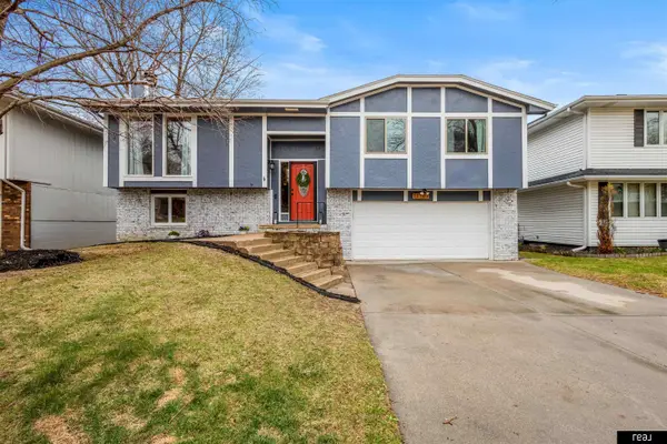 11705 Hartman Avenue, Omaha, NE 68164