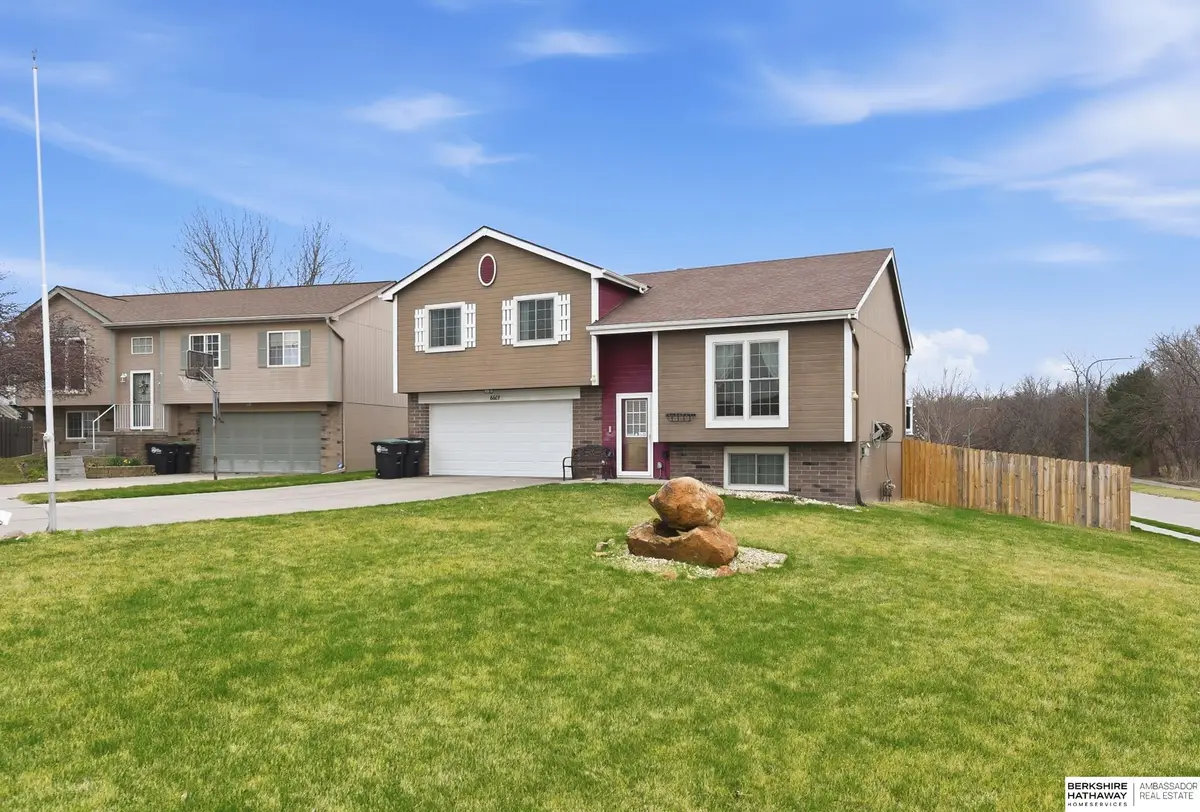 6601 N 117th Circle, Omaha, NE 68164 - #1