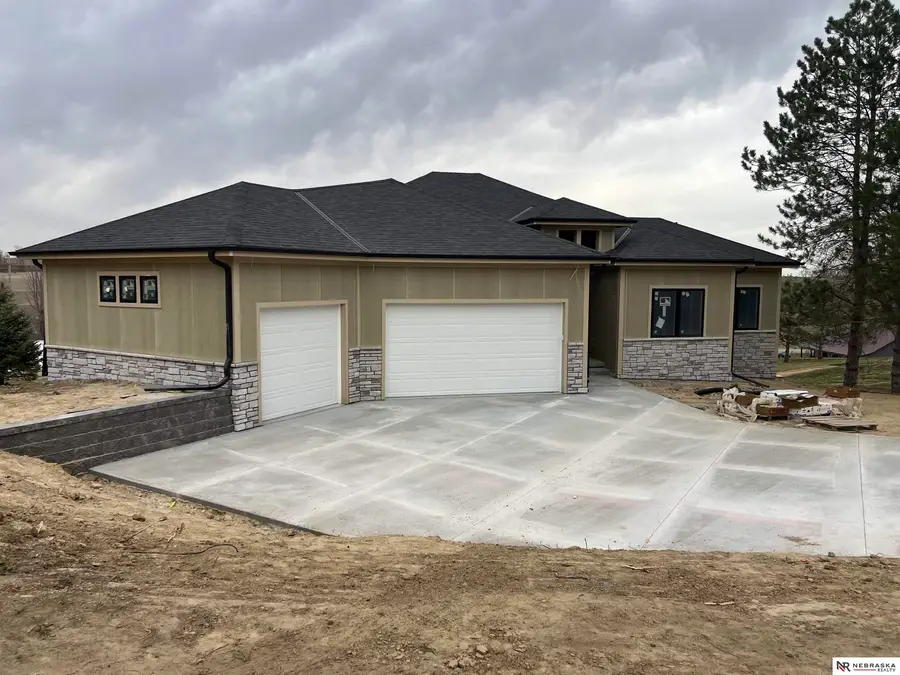 18400 Nicholas Road, Plattsmouth, NE 68048 - #2