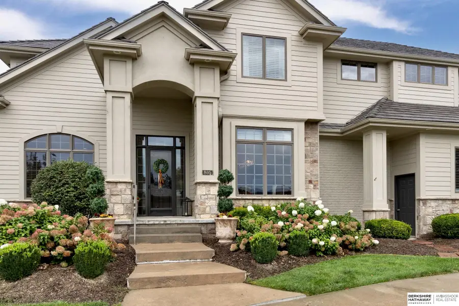 805 N 132 Avenue, Omaha, NE 68154 - #2