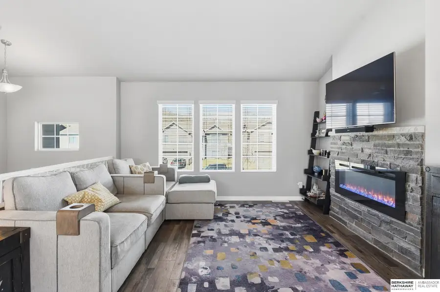 8311 King Street, Omaha, NE 68122 - #2