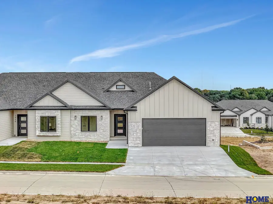 7922 S 42nd Street, Lincoln, NE 68516 - #2