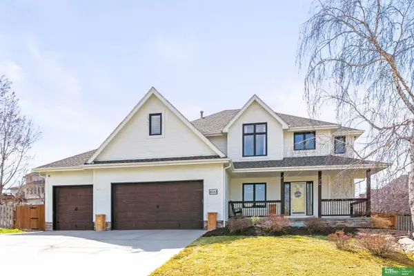 16043 Spaulding Circle, Omaha, NE 68116