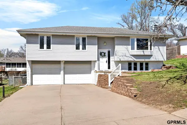 11668 Sunburst Street, Omaha, NE 68164