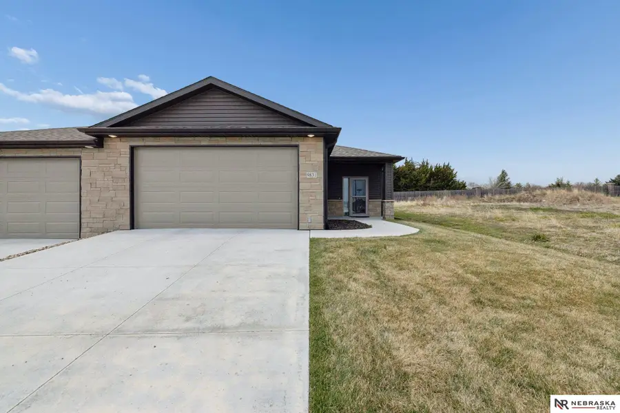 9831 Keystone Drive, Lincoln, NE 68516 - #2