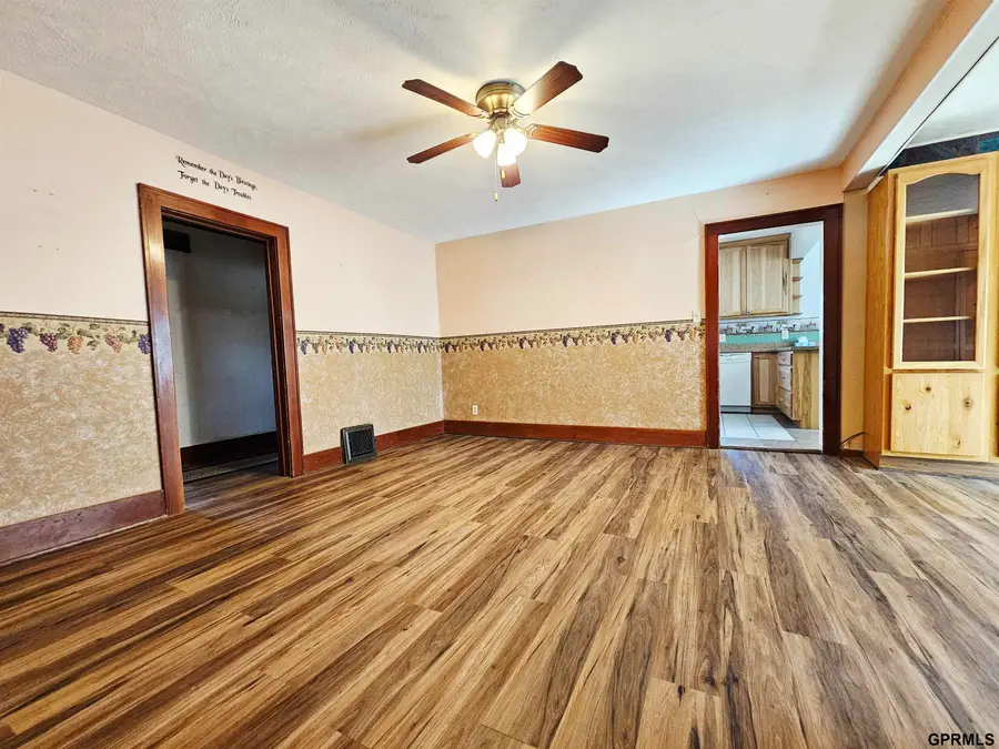 808 N Burlington Street, York, NE 68467 - #3
