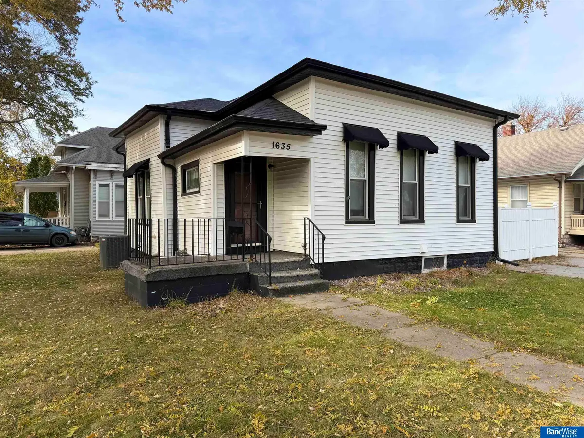 1635 S 13th Street, Lincoln, NE 68502 - #1